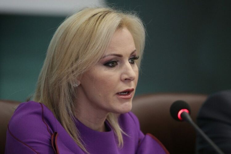 Бусът с мигранти се забил в полицейскa колa след гонка по магистрала "Тракия"