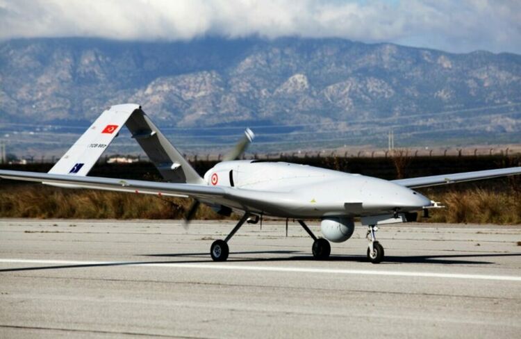 България е проучвала възможности за придобиване на дронове "Байрактар"