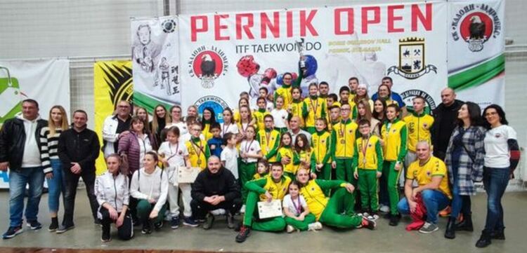 127 състезатели от 15 клуба взеха участие в таекуон-до ITF турнирът „Перник оупън“
