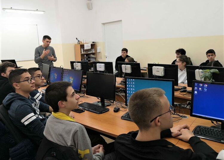 Ценно дарение за учениците от Ардино