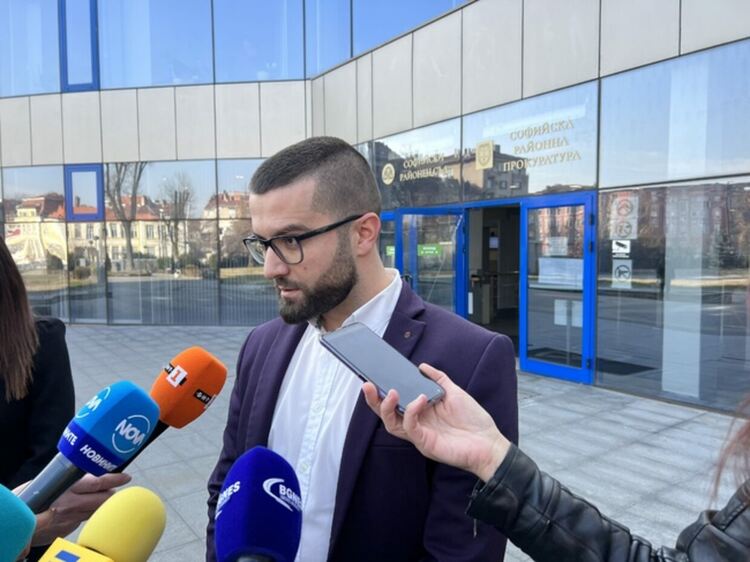 Прокурорският син от Перник отива на съд по осем обвинения