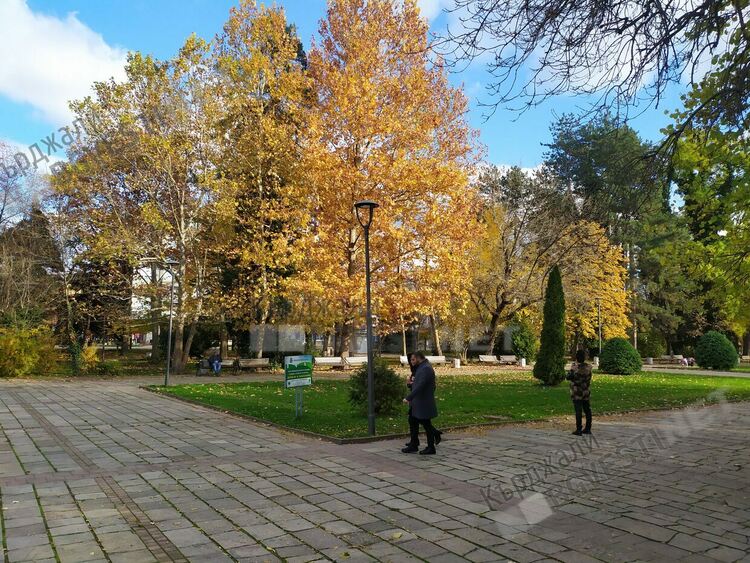   Предимно слънчево и топло днес в Кърджали