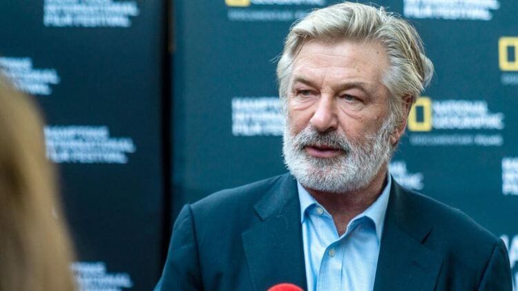 Алек Болдуин официално е обвинен в убийство