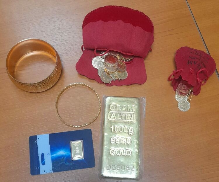 Недекларирано злато за над 130 хил.лв. е спряно на границата ни с Труция