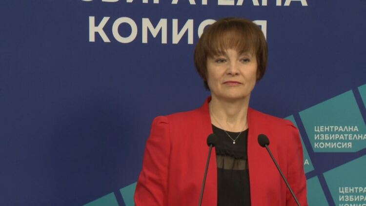 ЦИК за заплахите в училищата: МВР ще охранява непрекъснато изборните помещения, за да не се прекъсва гласуването