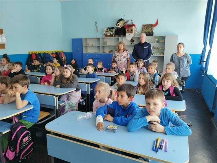 Продължава образователната кампания „Инспектори по коланите“ на територията на община Перник