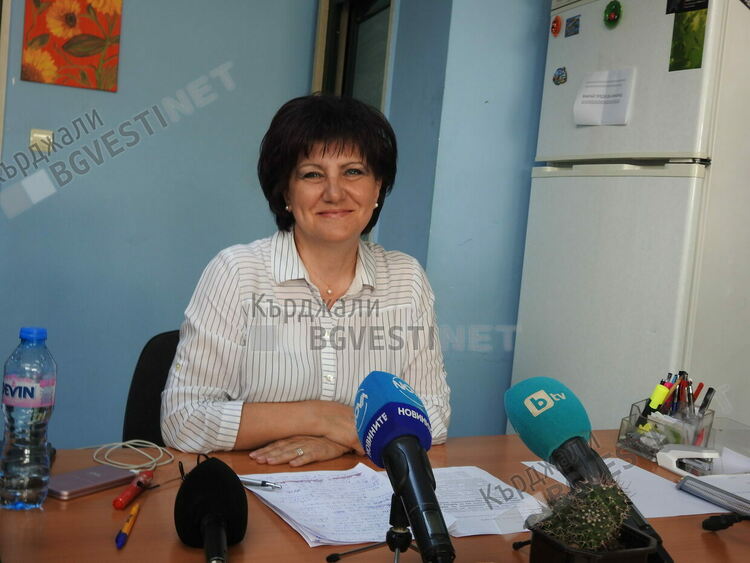 Цвета Караянчева: Кметът готви втора серия на "златните имоти"
