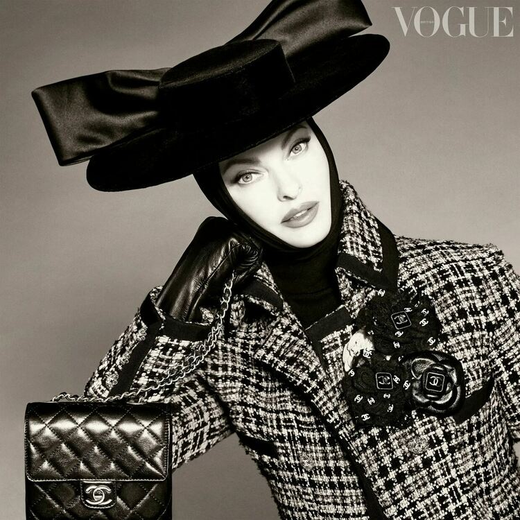 Ренесансът на Линда Еванджелиста и всички болки - цялото интервю за Vogue
