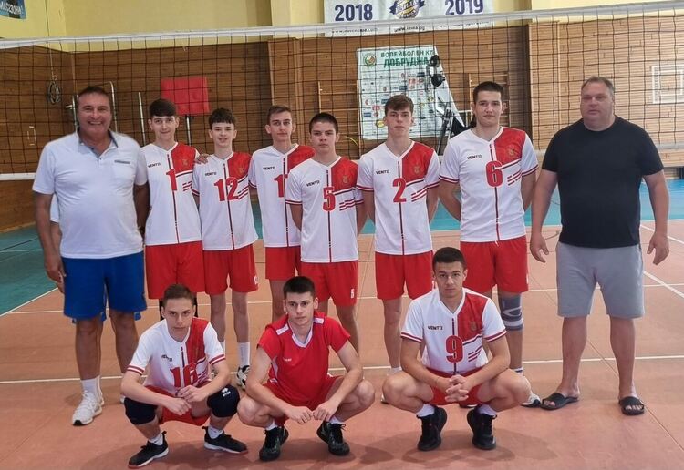 „Славейков“ отново с най-много класирани отбори на ученически финали