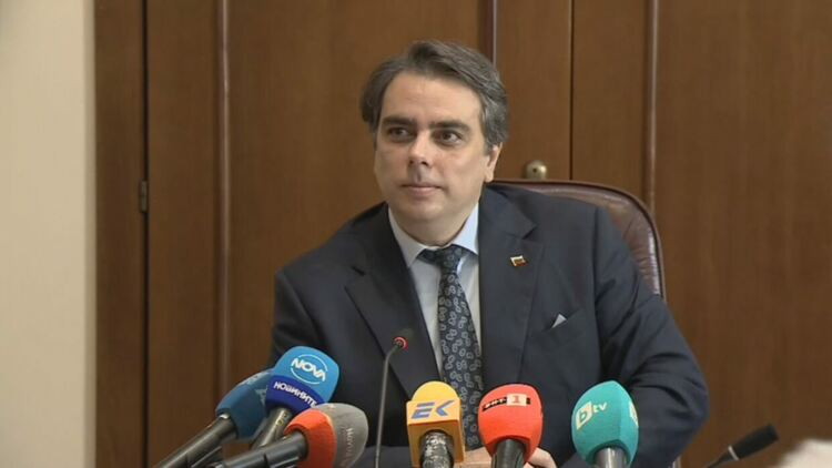 Асен Василев представи бюджета за 2023 г.