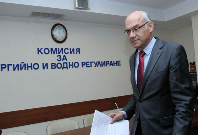 Регулаторът определи цени на тока и парното от юли