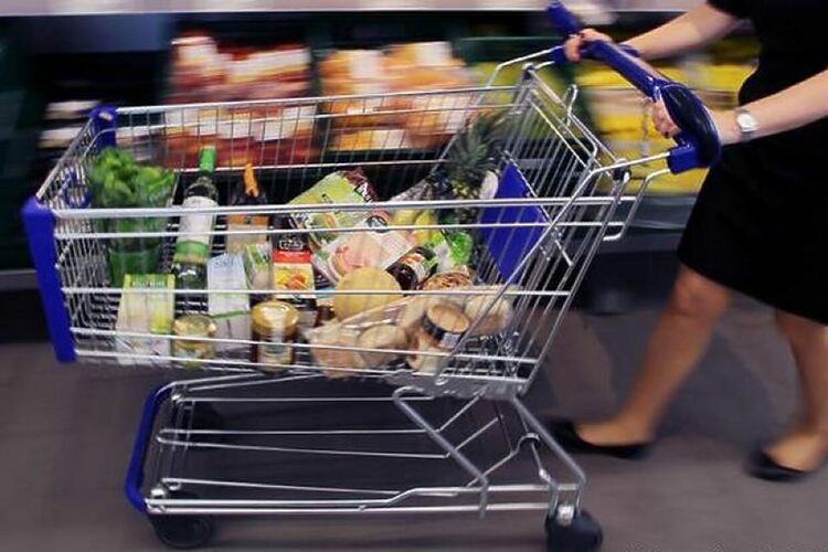 Инфлацията в еврозоната се сви до 18-месечно дъно