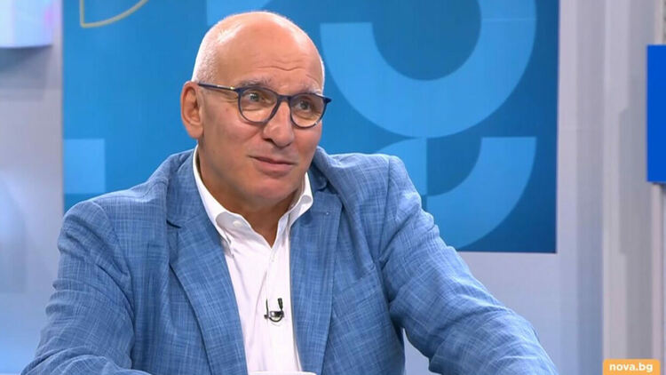 Хампарцумян: Ако запазим лева сега, хората ще се наредят на опашки да обръщат парите си в евро