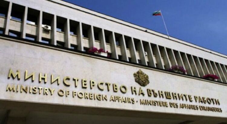 МВнР: Няма български граждани сред жертвите и ранените при пътния инцидент с автобус в Италия