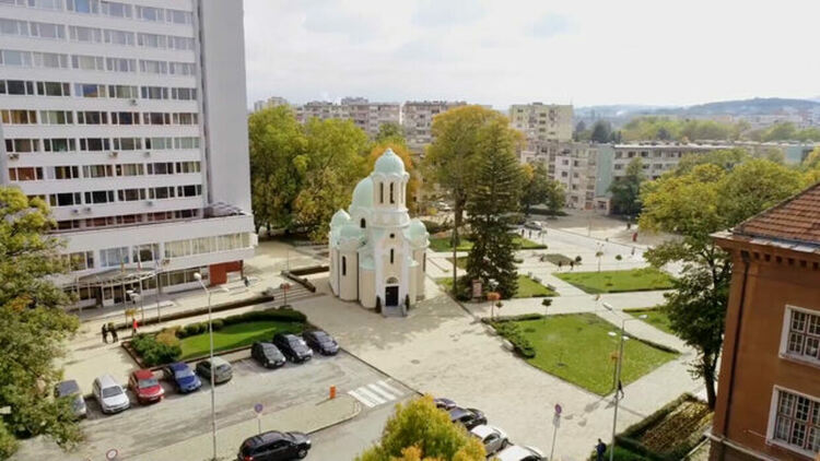 Община Перник започна прием на заявления за търговска дейност за празничния базар по случай празника на града