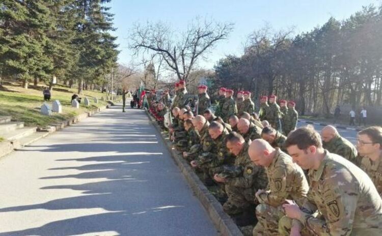 Откриват улица в памет на старши лейтенант Николай Саръев, загинал при атентата в Кербала