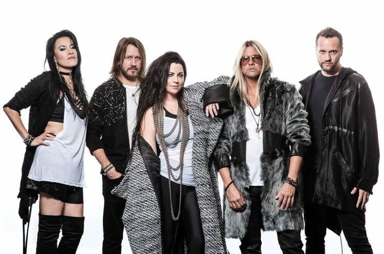 Evanescence пуснаха  видеоклип към песента „Yeah Right“. 