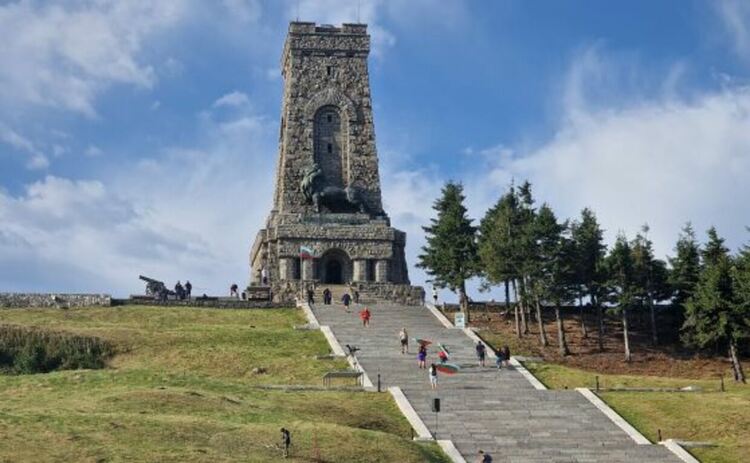 Паметникът Шипка ще бъде реставриран