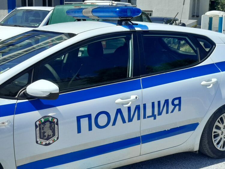 Тежка катастрофа с две жертви затруднява движението край Поповица