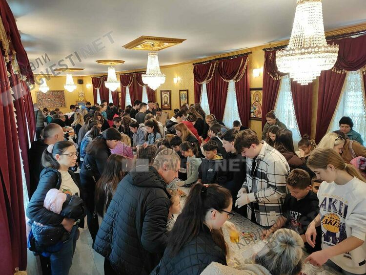 1800 великденски яйца боядисаха на Велика събота кърджалийчетата