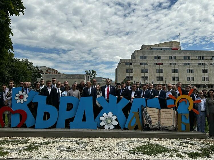 Делян Пеевски от Кърджали:Хората са нашия мощен гръб!