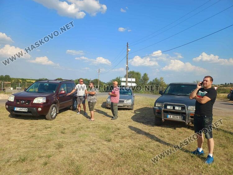 Пожар избухна в гората край Крепост