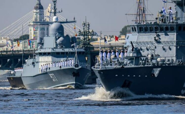Кремъл започна мащабно учение, включващо почти цялата руска флота
