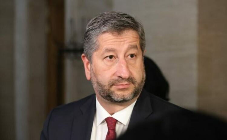 Христо Иванов: Радев трябва да има алтернатива на Главчев. Смяната на Рая Назарян е тактически въпрос
