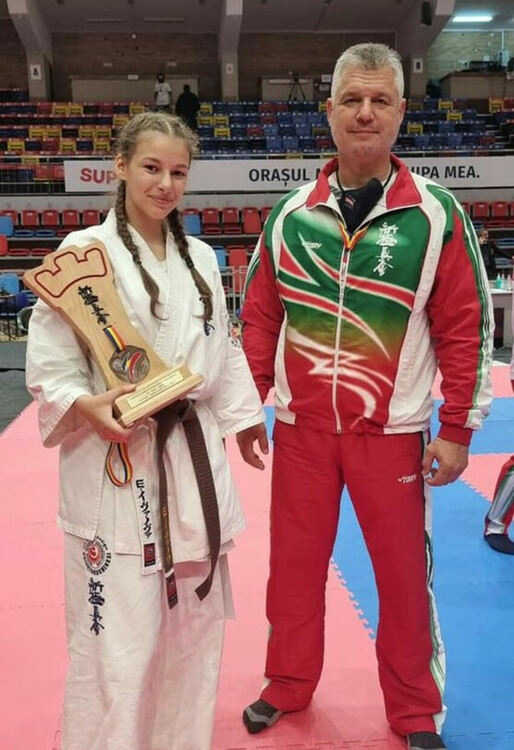 Елица Иванова заминава за Полша за европейско първенство по киокушин