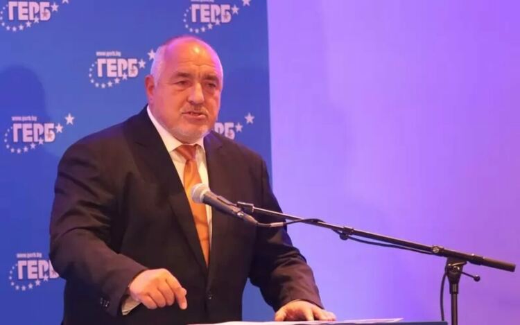 Борисов постави ултиматум на Радев за парламента