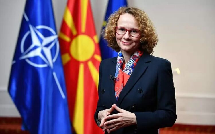 Рюте избра македонка пред Мария Габриел за зам.-шеф на НАТО