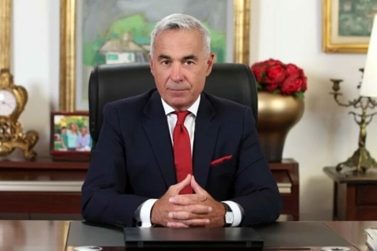 Шок: проруски кандидат води след първия тур на президентските избори в Румъния