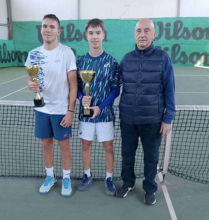 Шиков и Тонева триумфираха на Държавното първенство по тенис в Хасково