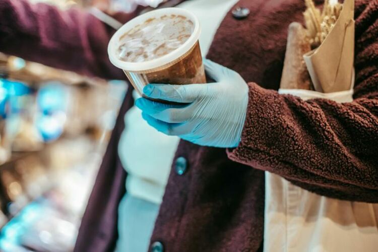 Нови цени за топлите витрини: 30 ст. за пластмасова кутия, 15 ст. - за чаша
