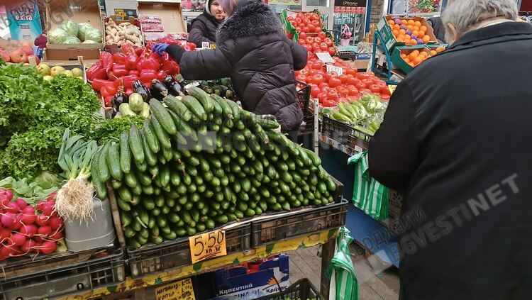 В очакване на бойкота хипермаркетите в Кърджали пуснаха промоции на зеленчука, краставиците по-евтини отколкото на Пазара