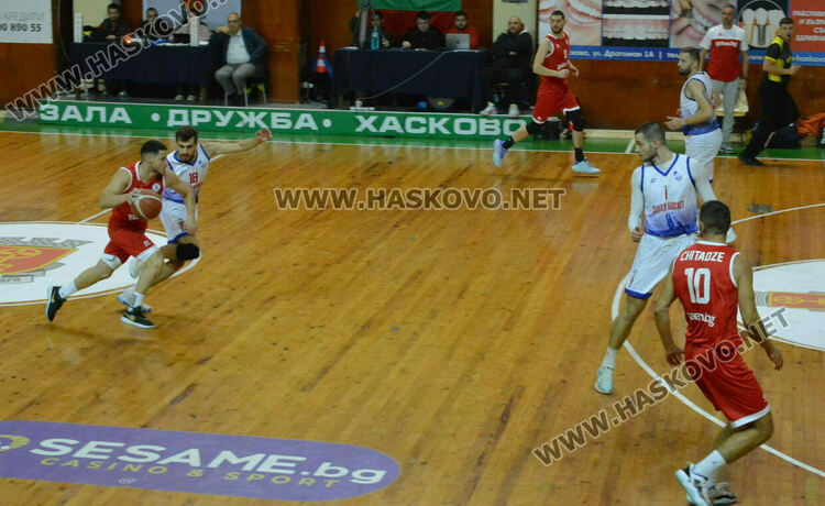 БК „Хасково“ се класира за финалната четворка на баскетболната купа