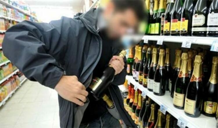 Хванаха мъж за кражба на скъп алкохол от магазин в Хасково