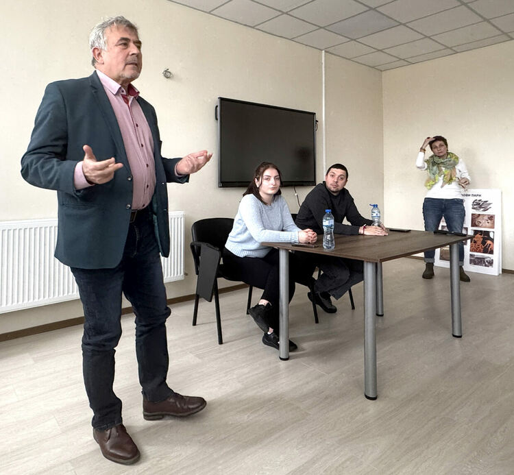 Младежи слушаха лекция за последиците при употребата на наркотични и упойващи вещества