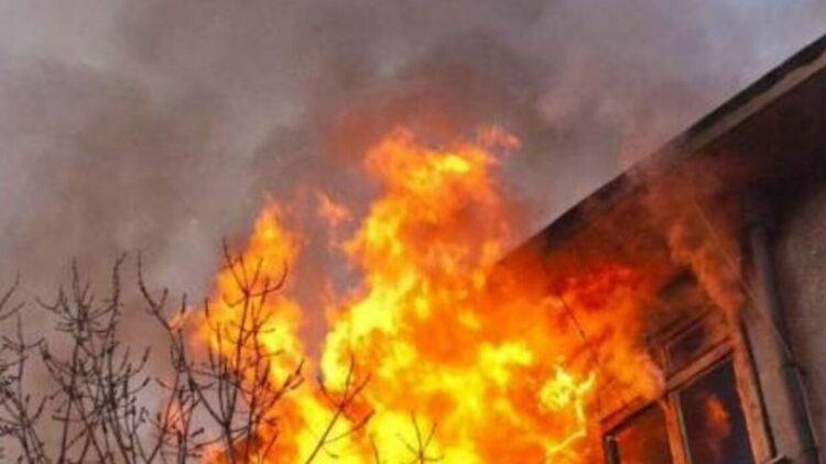 Отново пожари заради  непочистени комини, в Девин се подпали газова бутилка в емблематично заведение