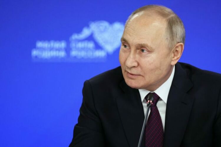 В документален филм Путин хвърля вината за войната в Украйна върху Румъния и България