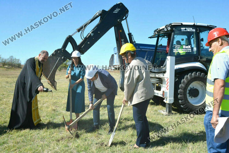 Нова улица ще води до Спортния комплекс до плувния басейн 