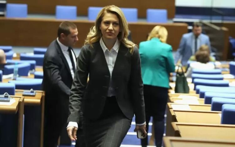 Нова интрига се завърза в смяната на антикорупционната комисия