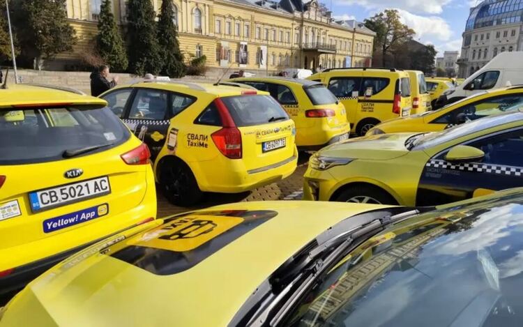 Такситата се оказаха извън нормите за еврозоната