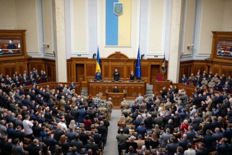 ЕС заплаши да спре 50 млрд. за Украйна заради премахнатата независимост на антикорупционните органи