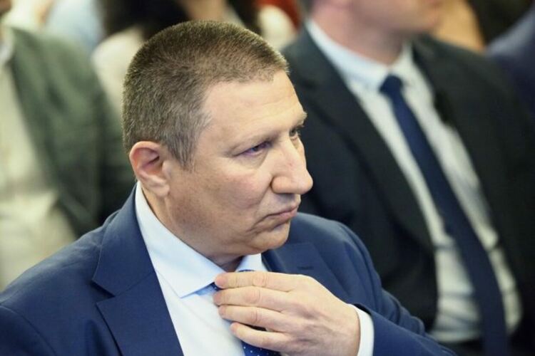 Специалният прокурор е призован да арестува Борислав Сарафов