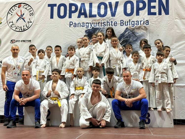 Нови успехи за димитровградските джудисти