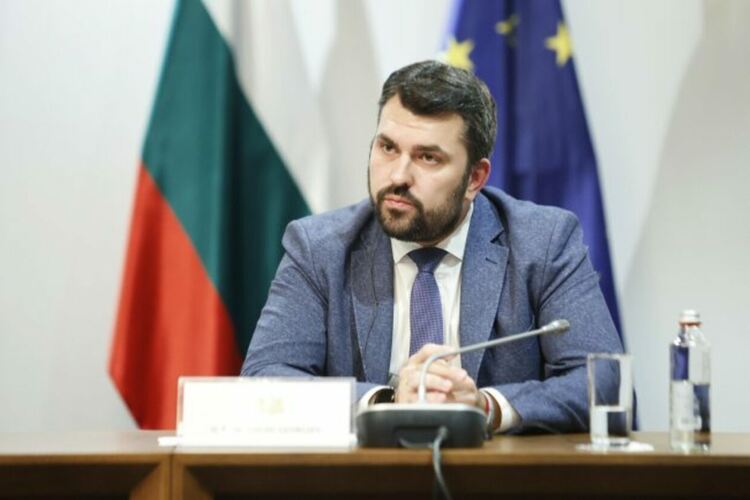 България ще даде коридор, за да прелети Путин до Будапеща