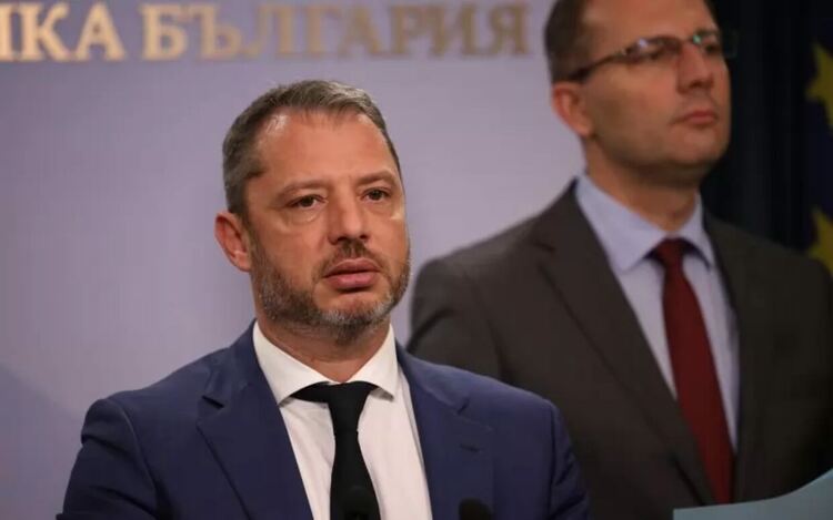 Да отнемеш бизнес за 30 секунди