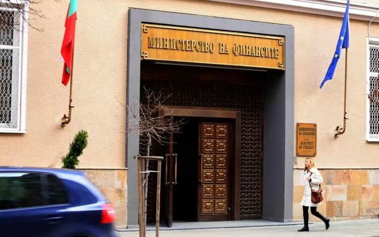 Законната лихва при просрочия се намалява от Нова година