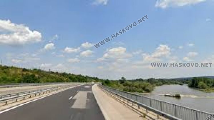 Ремонтират моста над р. Марица на магистралата, движението ще е в едно платно
